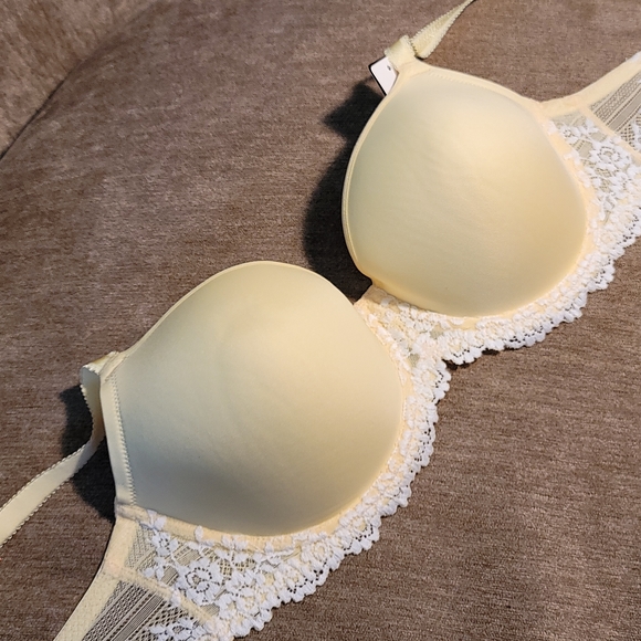 Wacoal pale yellow lace embroidered bra - Picture 2 of 15